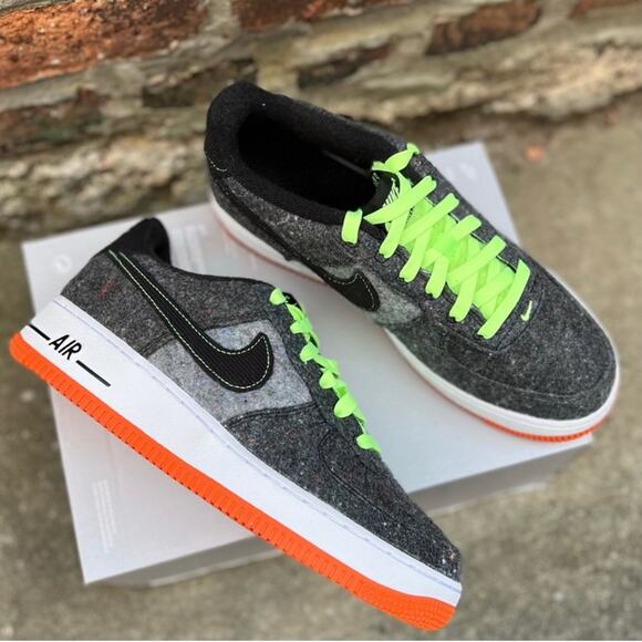 NEW Nike Air Force 1 LV8 Low Black Ghost Green Starfish Shoes Size 6Y Womens 7.5 - Picture 3 of 11